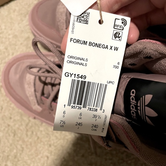 NEW Adidas Forum Bonega X W Real Leather - Picture 4 of 5